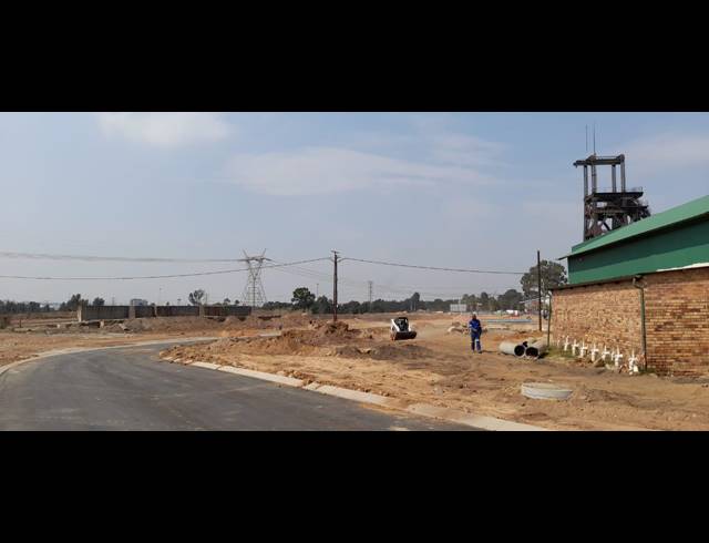 1,225M² WAREHOUSE FOR SALE IN CITY DEEP